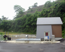 平沢川小水力発電所 電気室